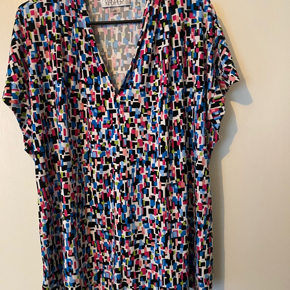 Kasper Multicolor Geometric Print Blouse